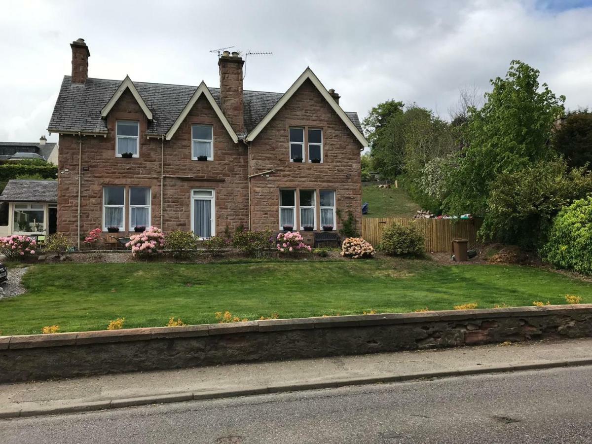 Cromarty View Guest House Accommodations & B&B Dingwall Exterior foto